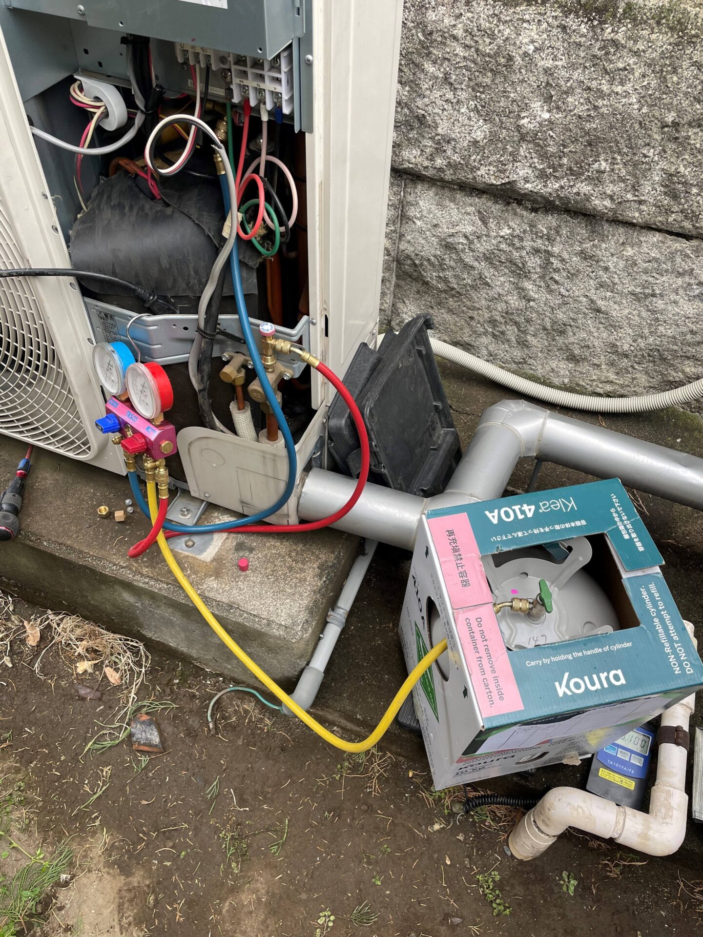 ガス充填・動作確認作業